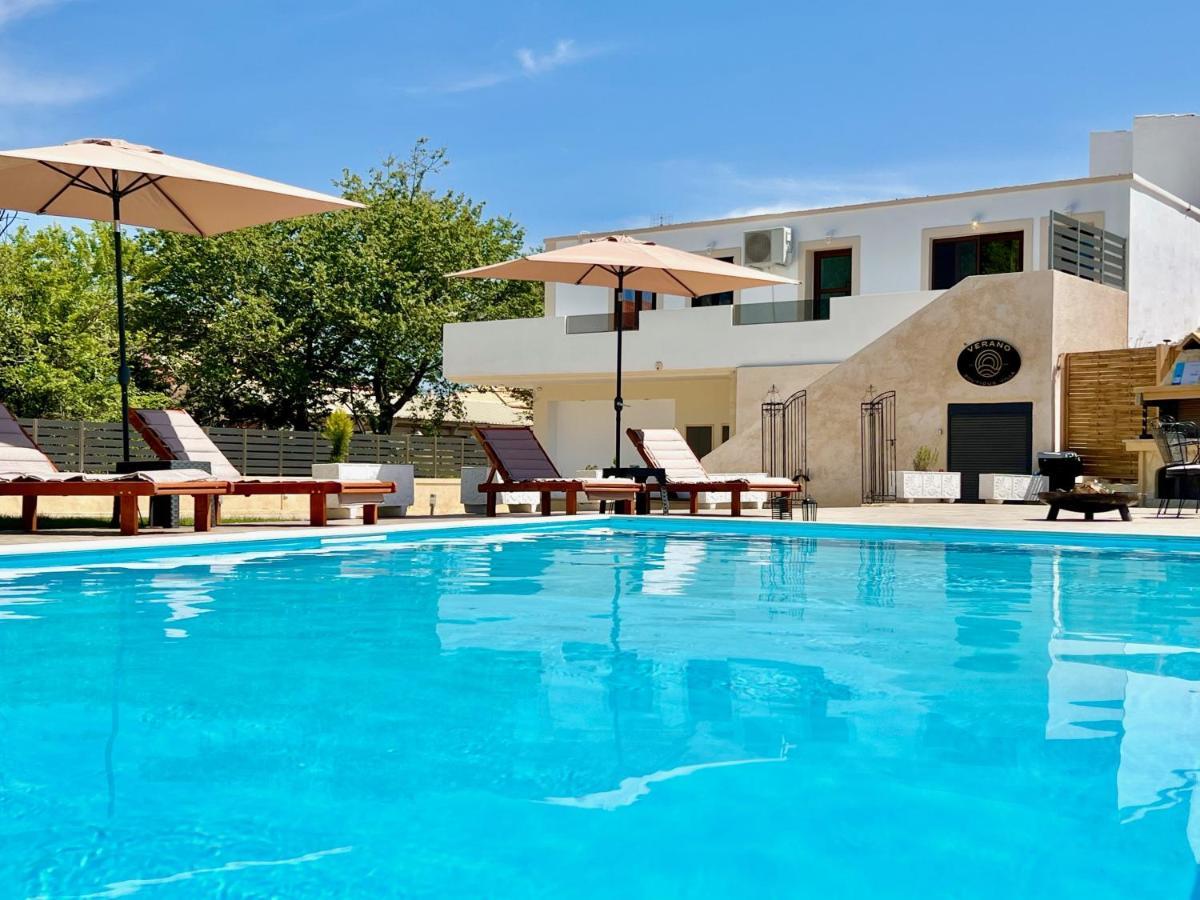 Beach Villa Verano With Private Pool By Dadovillas 斯达林 外观 照片