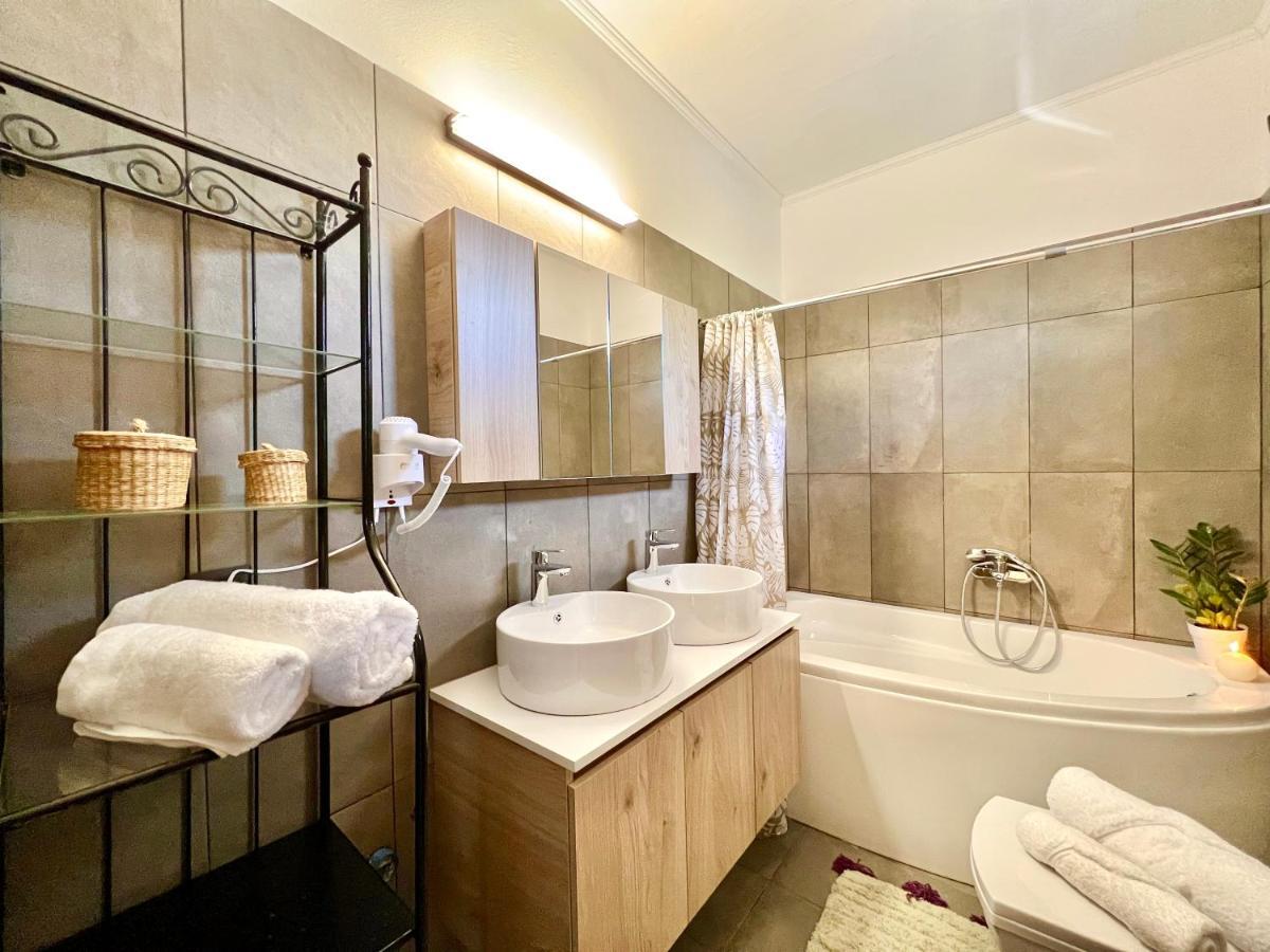 Beach Villa Verano With Private Pool By Dadovillas 斯达林 外观 照片