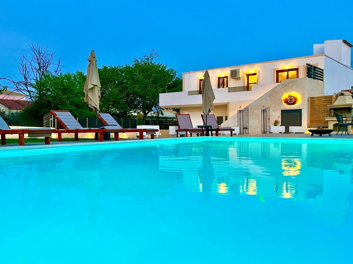Beach Villa Verano With Private Pool By Dadovillas 斯达林 外观 照片
