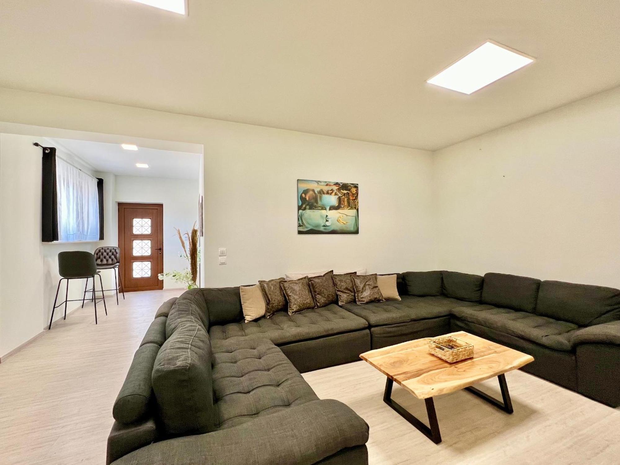 Beach Villa Verano With Private Pool By Dadovillas 斯达林 外观 照片